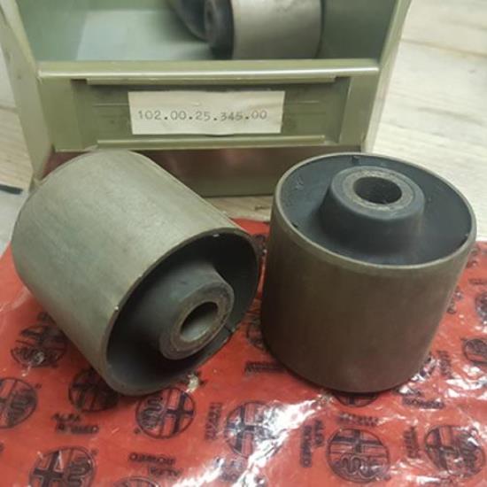 102002534500 Draagarm bus achterzijde 52mm