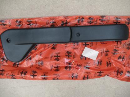 112959980 Sierstuk voorstoel links handbediende stoel Alfa Romeo 155