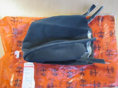 124625647 Hoes hoofdsteun Alfa Romeo 156 grijs stof