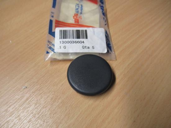 1300036604 Plug bumper