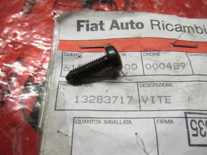 13283717 Bout schroef