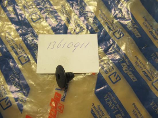 13610911 Afstandstuk