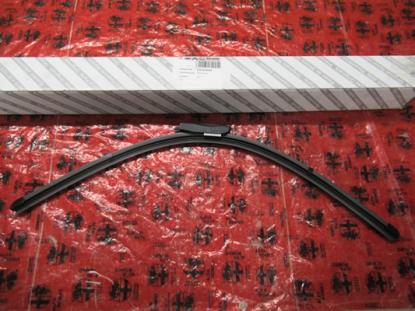 1367568080 Ruitenwisser linkerzijde