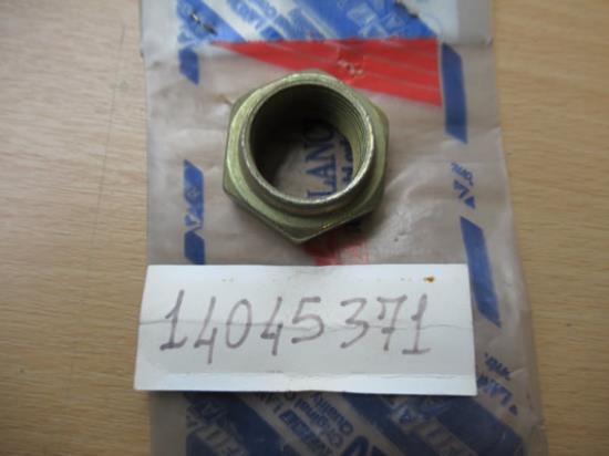 14045371 Naafmoer rechts