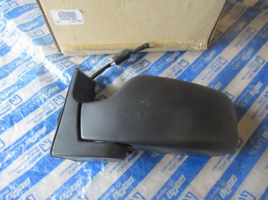 1484861899 Buitenspiegel linkerzijde