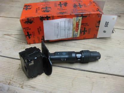 153425080 Stuurschakelaar