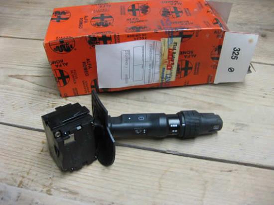 153425080 Stuurschakelaar