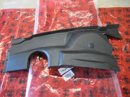 156017362 Beschermplaat motorruimte achterzijde links