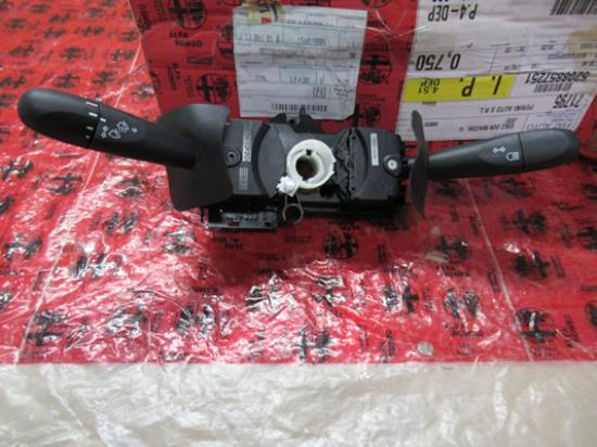 156018004 Stuurschakelaar