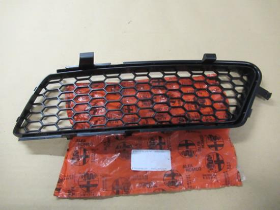 156089639 Grille voorbumper Alfa Romeo 159