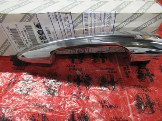 156099956 Deurgreep rechts voorzijde