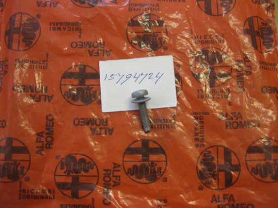 15794724 Bout met ring voorbumper