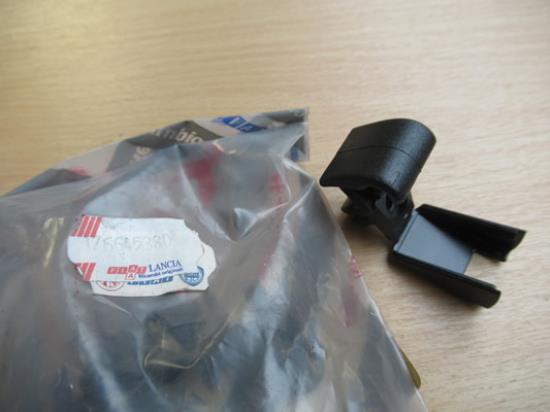 176645380 Steun zonneklep