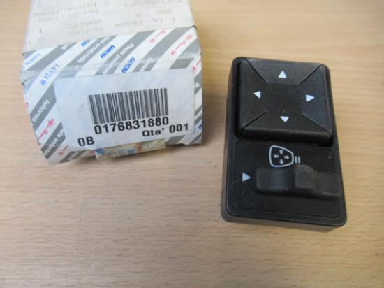 176831880 Spiegel schakelaar