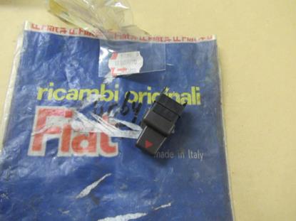 181859270 Schakelaar gevarenlicht