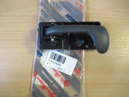 182583960 Hevel rechterzijde