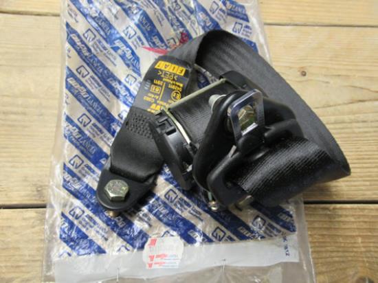 183153480 Veiligheidsgordel rechterachterzijde