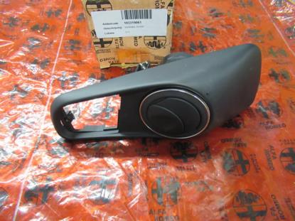 183319061 Ventilatie rooster rechts