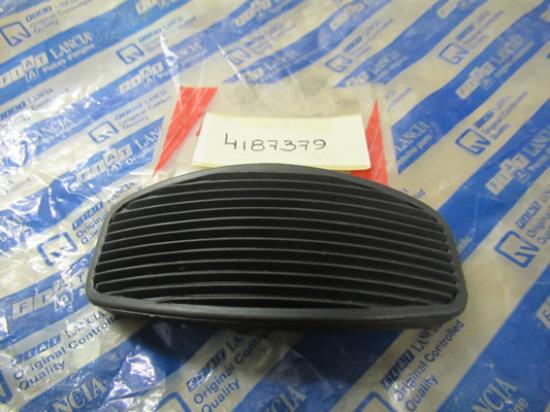 4187379 Gaspedaal rubber