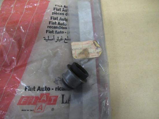 4386632 Gummistuk bus rubber stuurstang achterzijde