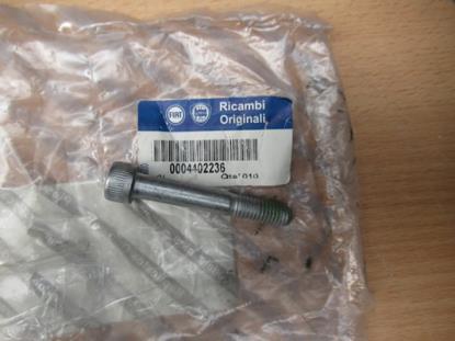 4402236 Bout homokineet