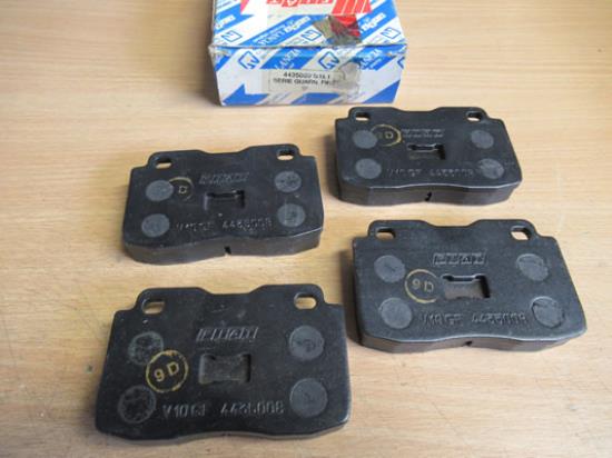 4435009 Remblokset voorzijde