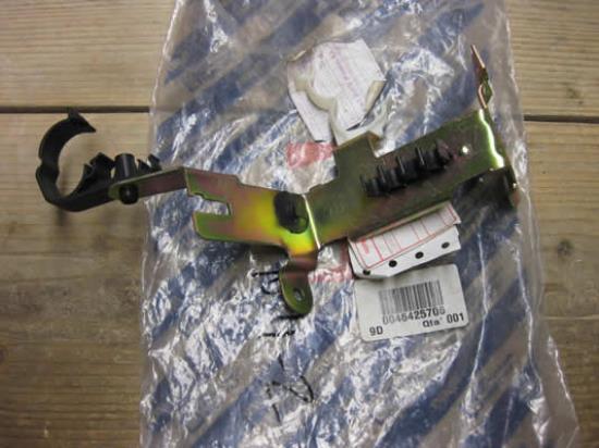 46425706 Beugel bougiekabels