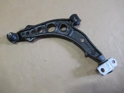46430002 Draagarm links voorzijde