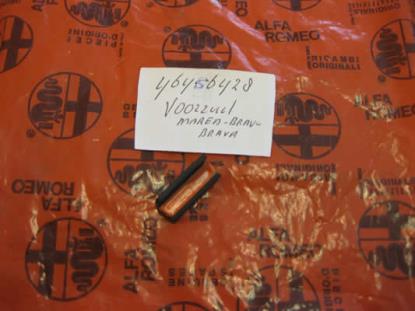 46456428 Buffer blokje voorruit