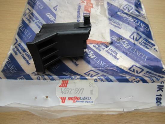 46521597 Houder versnelling