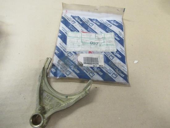 46524528 Schakelvork 5e versnelling