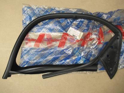 46532540 Deurrubber rechter voorzijde