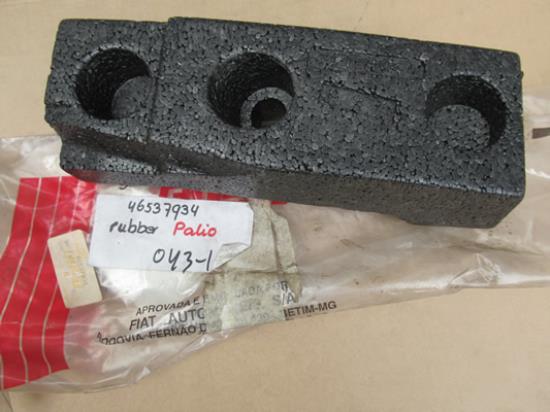 46537934 Stootstuk opvulstuk Fiat Palio Siena Strada