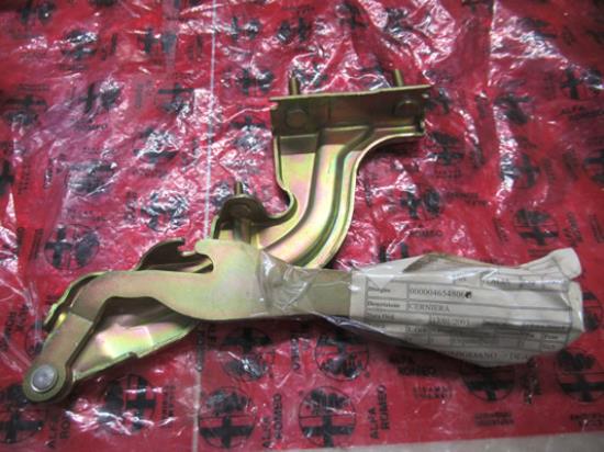 46548060 Motorkap scharnier rechts