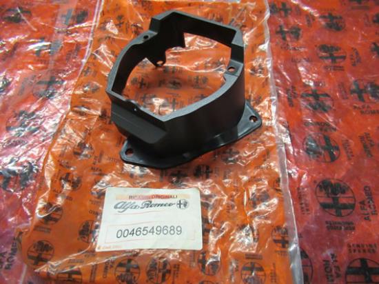 46549689 Houder mistlamp links