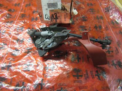 46750286 Slot motorkap