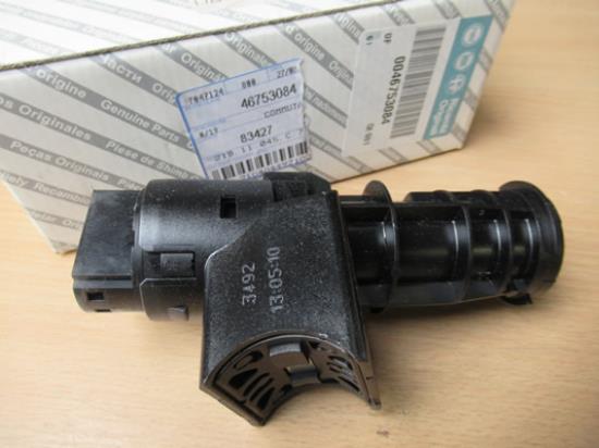 46753084 Contactslot