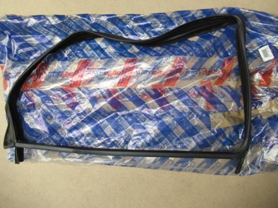 46769045 Raamrubber linker voordeur