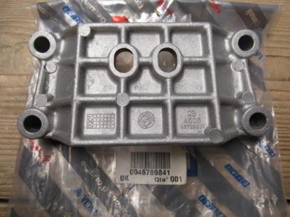 46789841 Uitlaat beugel bescherming