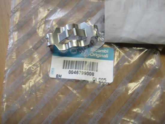 46799008 Veer voorruit