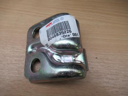 46835226 Deur scharnier rechter voorzijde