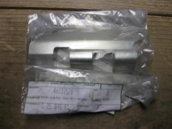 46837578 Beugel rechterzijde