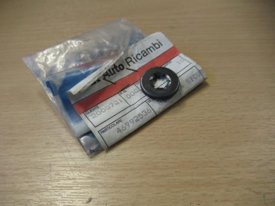 46992536 Borgring stoel voorzijde