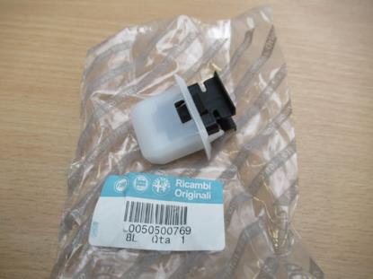 50500769 Klem bevestiging zitting achterbank