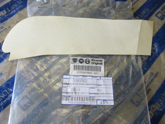 50507802 Steenslag sticker rechtsachter