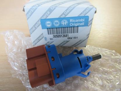 50512681 Remlichtschakelaar