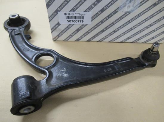 50700779 Draagarm rechtsvoor