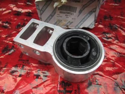 50708721 Draagarmbus links