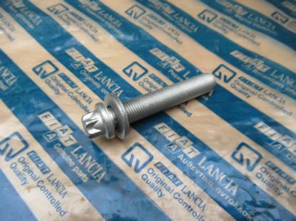 51737439 Bout vering voorzijde