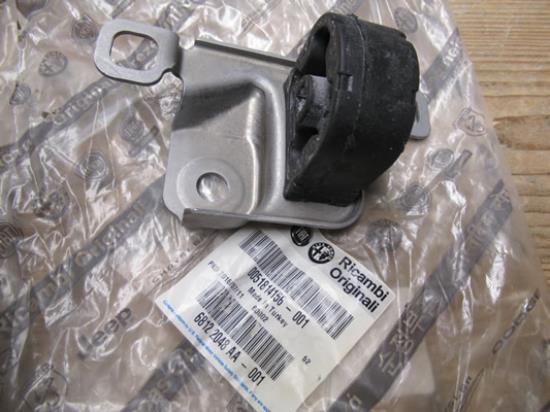 51814156 Uitlaatbeugel